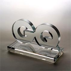 Награда «Человек года» журнала GQ - производство сувениров